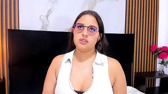 Snapshot of Samy_jons chatting on 10/01/25, 12:55 Samy jons online show from 10/01/25, 12:55