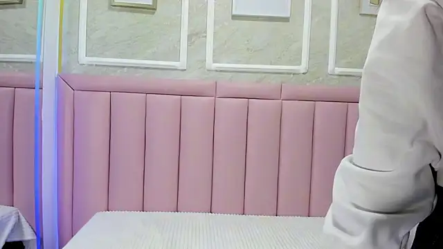 Snapshot of Samy_jons chatting on 11/21/25, 12:26 Samy jons online show from 11/21/25, 12:26