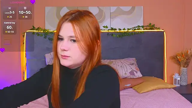 Eva Starlight online show from 10/14/25, 04:13