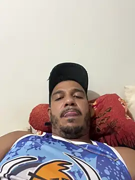 Lindp190194 online show from 02/09/26, 06:56