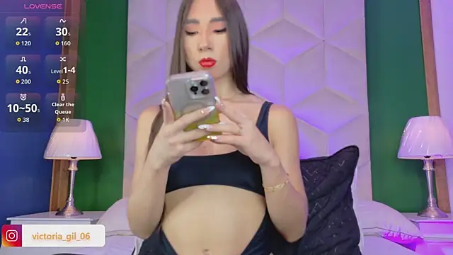 queen  violet online show from 07/23/26, 07:23