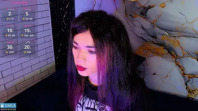 MaeveKuro online show from 12/01/25, 03:00