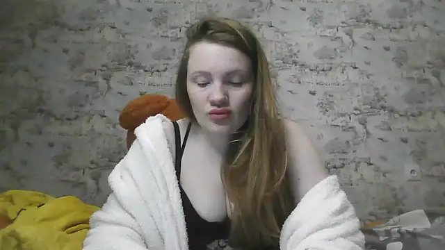 Eveline May online show from 03/01/25, 01:53