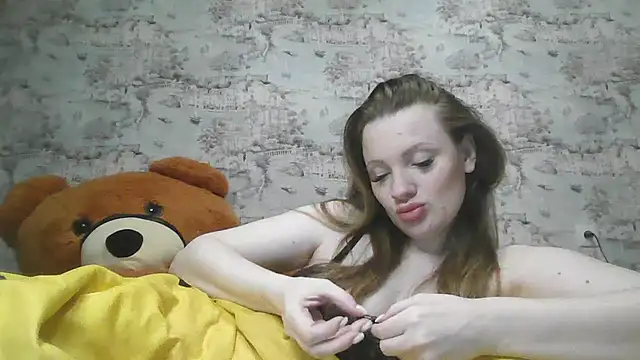 Eveline May online show from 03/19/25, 08:54