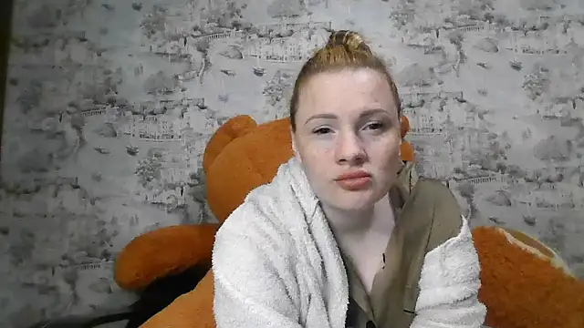 Eveline May online show from 10/15/25, 04:40