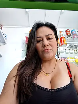 roxanasexy2025 online show from 02/12/26, 03:07