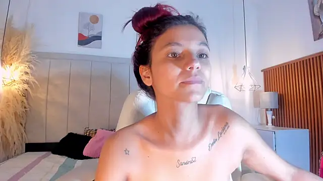 gime lara online show from 04/23/26, 07:05