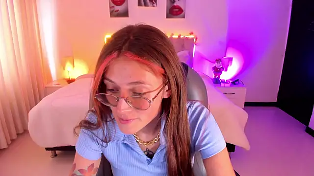 Emily Warren  online show from 12/04/25, 07:44