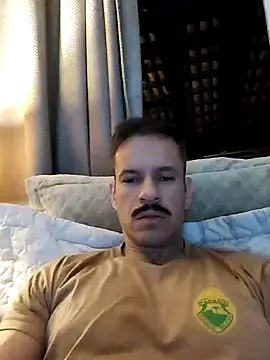 Snapshot of juniortche1313 chatting on 02/26/25, 03:10 juniortche1313 online show from 02/26/25, 03:10