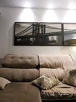 Snapshot of juniortche1313 chatting on 03/04/25, 02:49 juniortche1313 online show from 03/04/25, 02:49