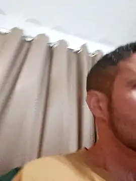 Snapshot of juniortche1313 chatting on 09/28/25, 12:49 juniortche1313 online show from 09/28/25, 12:49