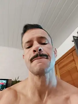 juniortche1313 online show from 12/02/25, 02:01