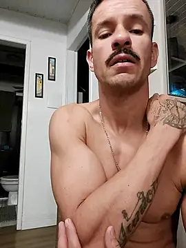 juniortche1313 online show from 12/04/25, 10:51