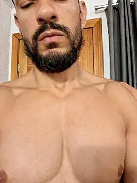 juniortche1313 online show from 03/26/26, 02:39