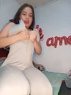 Valen thompsom 002 online show from 05/25/26, 03:07