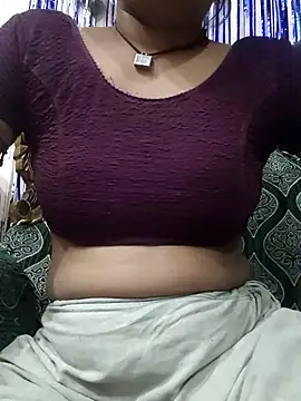 Snapshot of Anitabhabi_2 chatting on 03/08/25, 03:35 Anitabhabi 2 online show from 03/08/25, 03:35