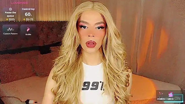 Dalila moan online show from 10/19/25, 10:43