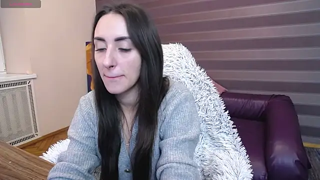 JenniferStone online show from 12/01/25, 07:57