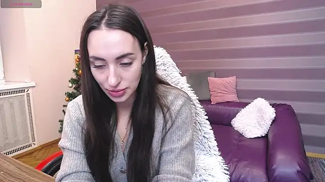 JenniferStone online show from 12/22/25, 08:11