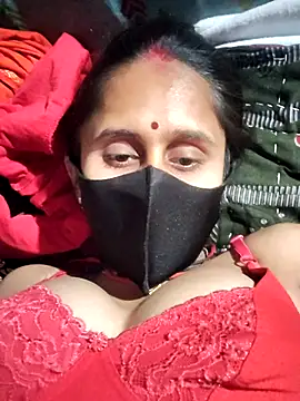Divya Chandok online show from 02/05/26, 03:38