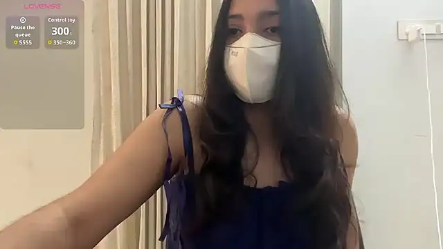 Snapshot of oviyakalra chatting on 10/29/25, 03:31 oviyakalra online show from 10/29/25, 03:31