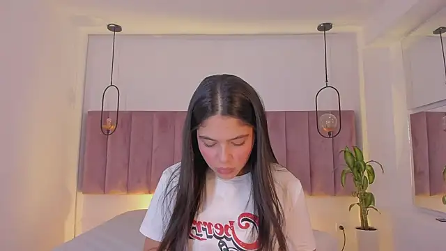 Haily b online show from 03/13/26, 08:04