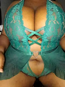 wamie12 online show from 09/29/25, 10:36