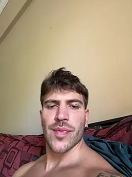 Snapshot of shuki0101 chatting on 03/10/25, 06:12 shuki0101 online show from 03/10/25, 06:12