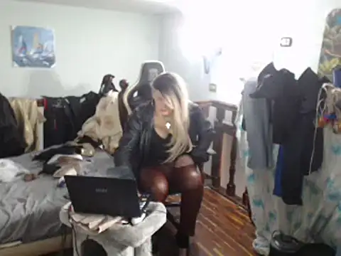 emmex671 online show from 02/26/25, 06:04