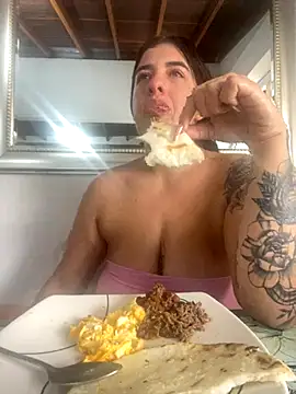 Madisson-Rivas online show from 10/17/25, 01:25