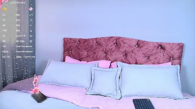 Snapshot of miaoconell chatting on 03/20/25, 07:35 miaoconell online show from 03/20/25, 07:35