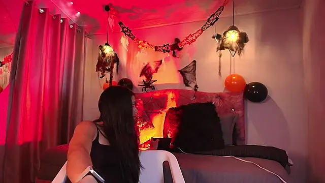 Snapshot of miaoconell chatting on 10/24/25, 08:16 miaoconell online show from 10/24/25, 08:16