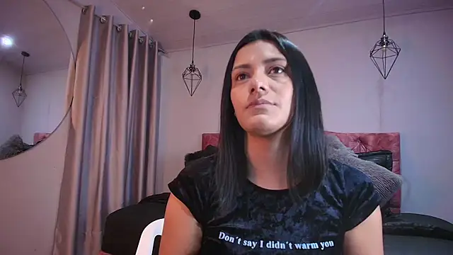 Snapshot of miaoconell chatting on 11/06/25, 08:43 miaoconell online show from 11/06/25, 08:43