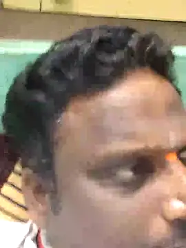 Snapshot of beyondthelines123 chatting on 02/28/25, 03:48 beyondthelines123 online show from 02/28/25, 03:48