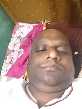 Snapshot of beyondthelines123 chatting on 03/16/25, 03:50 beyondthelines123 online show from 03/16/25, 03:50