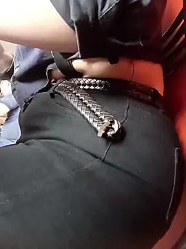 Snapshot of Ali3Martin chatting on 02/21/26, 05:25 Ali3Martin online show from 02/21/26, 05:25