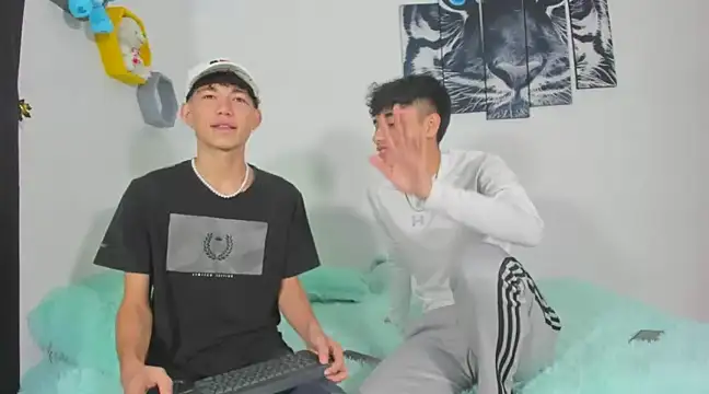 Snapshot of Maxxi_hot23 chatting on 03/06/25, 03:45 Maxxi hot23 online show from 03/06/25, 03:45