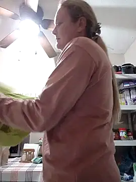 wetnwildforyou online show from 11/14/25, 11:57