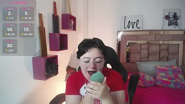 safyka online show from 10/02/25, 12:50