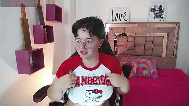 safyka online show from 10/10/25, 01:15