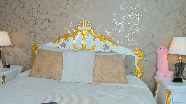 Snapshot of ScarlettWallace chatting on 03/11/25, 07:25 ScarlettWallace online show from 03/11/25, 07:25