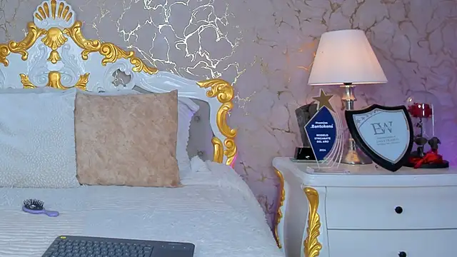 Snapshot of ScarlettWallace chatting on 03/13/25, 06:23 ScarlettWallace online show from 03/13/25, 06:23