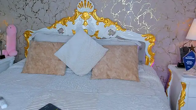 Snapshot of ScarlettWallace chatting on 03/14/25, 12:43 ScarlettWallace online show from 03/14/25, 12:43