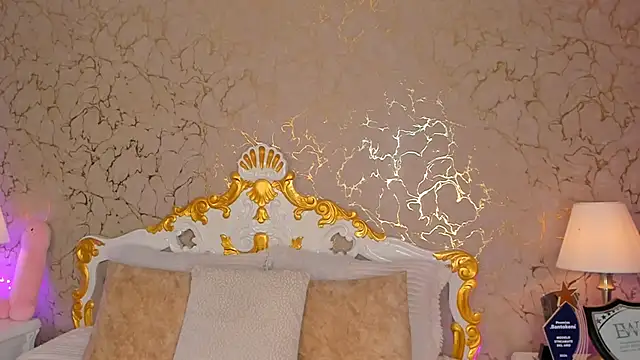 Snapshot of ScarlettWallace chatting on 03/18/25, 08:48 ScarlettWallace online show from 03/18/25, 08:48