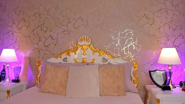 Snapshot of ScarlettWallace chatting on 10/03/25, 08:39 ScarlettWallace online show from 10/03/25, 08:39