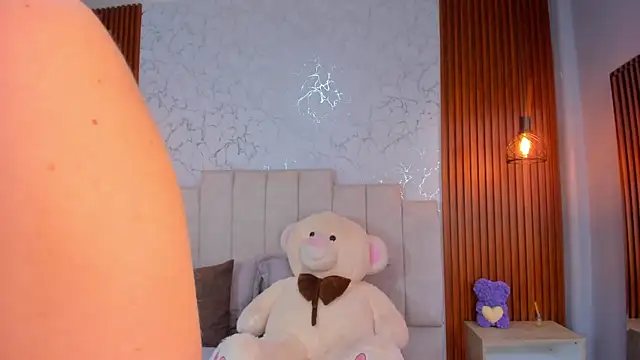 Snapshot of ScarlettWallace chatting on 11/17/25, 04:46 ScarlettWallace online show from 11/17/25, 04:46