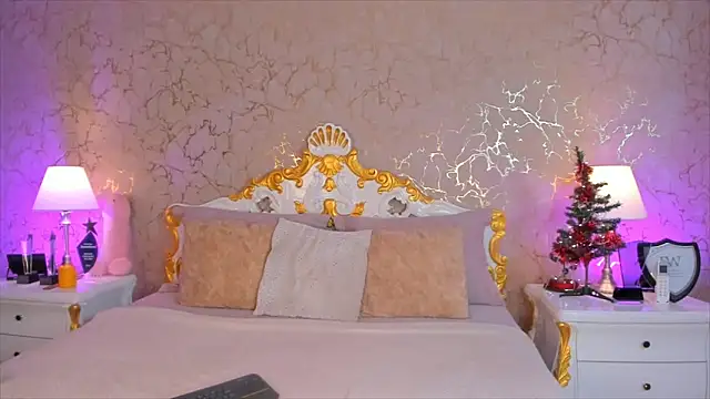 ScarlettWallace online show from 12/22/25, 08:28