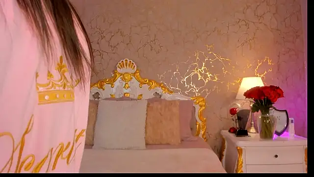 ScarlettWallace online show from 02/24/26, 07:45