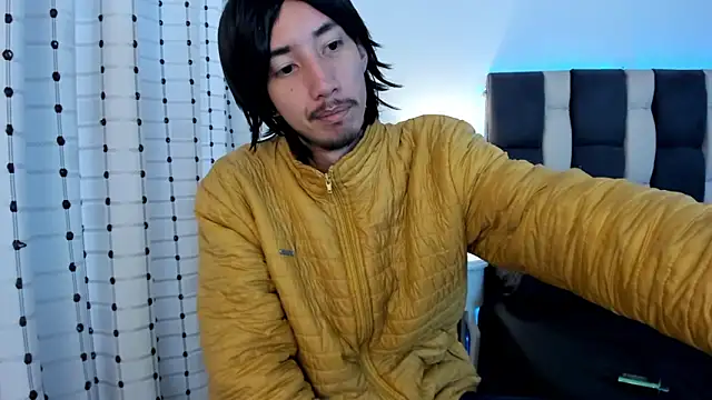 loverisu-coral online show from 01/16/26, 10:14