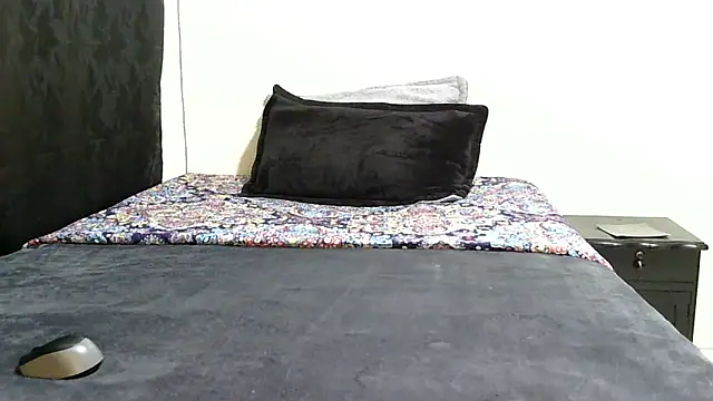 Novata online show from 10/09/25, 02:20